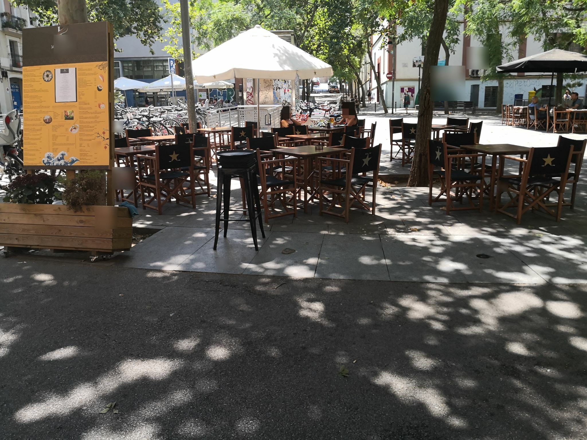 Plaça del Sortidor, 18 - A veure ... us heu passat tres pobles!!!!